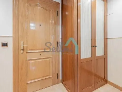 Flat 86 m² in Oviedo