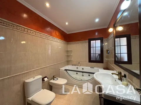 Casa de 387 m² a Dos Hermanas