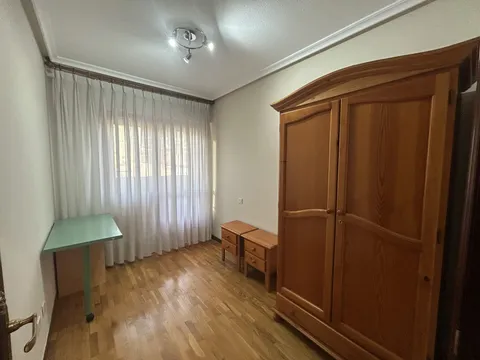 Pis de 97 m² a Oviedo