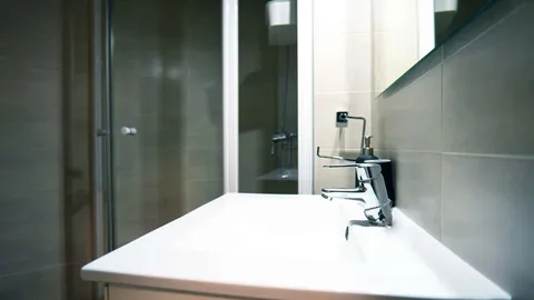 Room for rent, Madrid