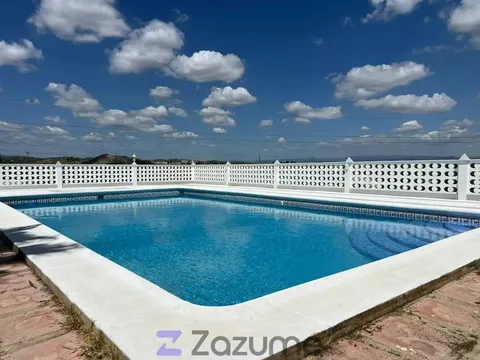 Casa de 320 m² en Manises