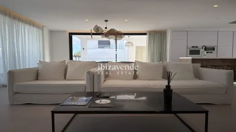 Дом 595 м² в Santa Eulària des Riu