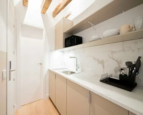 Chambre à louer, Madrid (3/9)