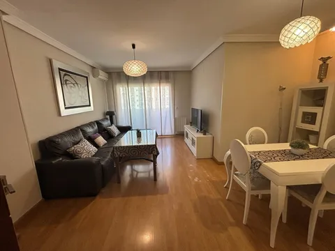 Wohnung 100 m² in Granada