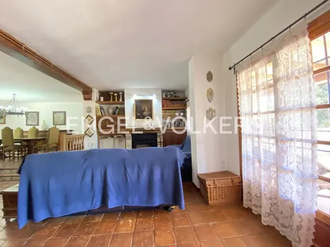 Appartement 380 m² à Nàquera / Náquera