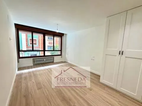 Pis de 49 m² a Oviedo