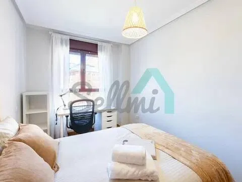 Pis de 91 m² a Oviedo