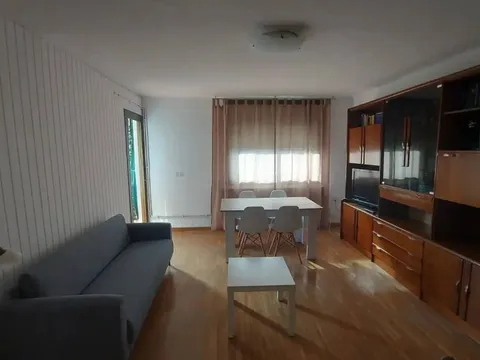 Pis de 74 m² a Cerdanyola del Vallès
