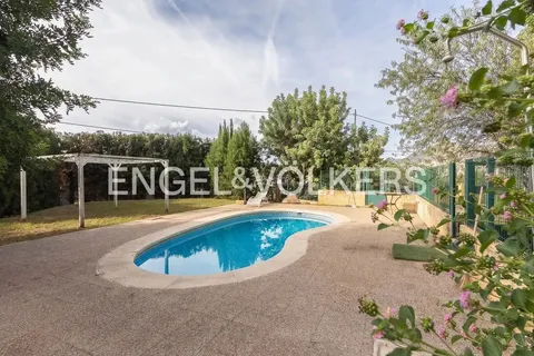 Casa de 350 m² a Petrés