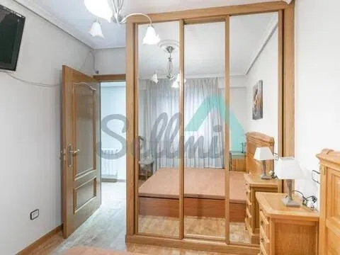 Appartamento 80 m² a Oviedo