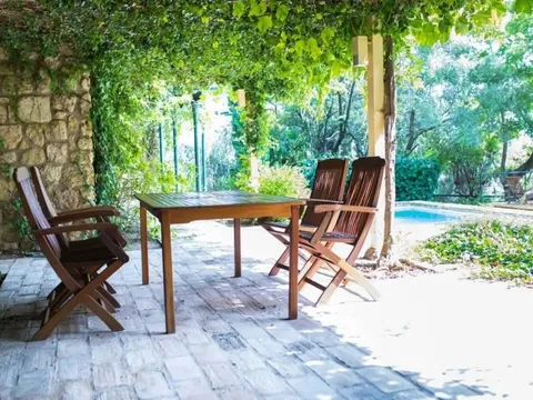 Casa de 376 m² a Còrdova
