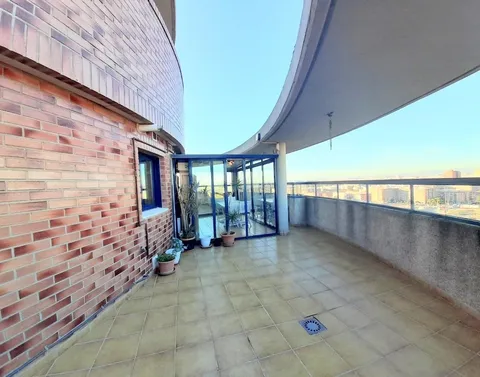 Pis de 85 m² a València