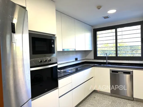 Flat 150 m² in Madrid