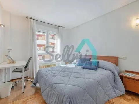 Pis de 95 m² a Oviedo