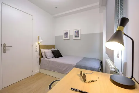 Chambre à louer, Valence
