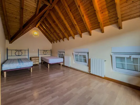 Casa de 226 m² a Camargo