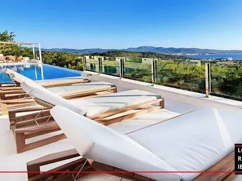 Maison 500 m² à Sant Antoni de Portmany
