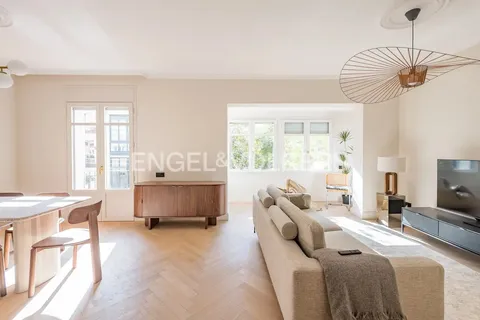 Wohnung 147 m² in Barcelona