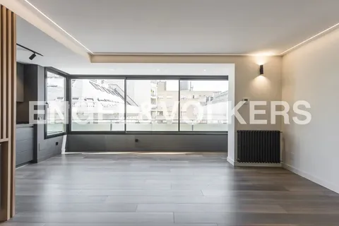 Wohnung 88 m² in Madrid