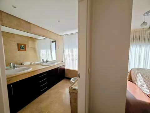 Pis de 195 m² a San Roque