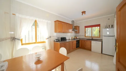 Casa de 141 m² a Pego