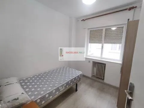 Pis de 80 m² a Oviedo