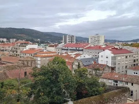 Pis de 90 m² a Pontevedra