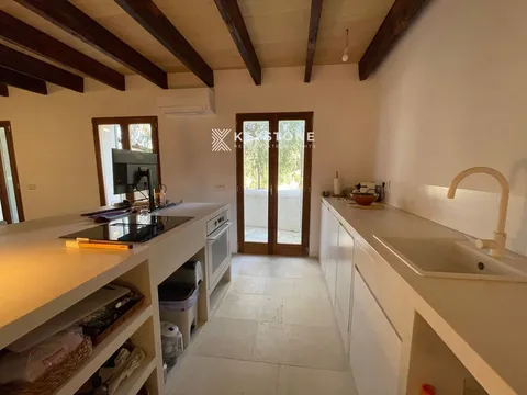 House 100 m² in Estellencs