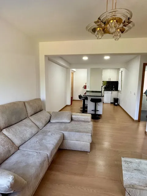 Wohnung 80 m² in Santiago de Compostela