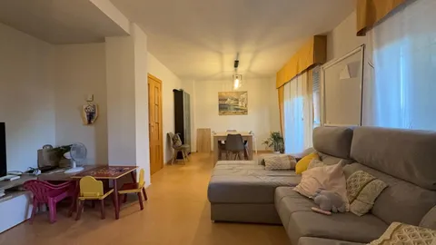 Haus 236 m² in Torija