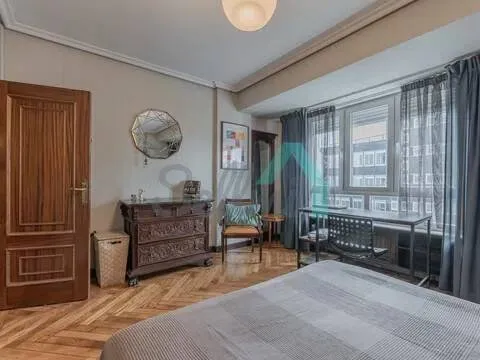 Pis de 101 m² a Oviedo