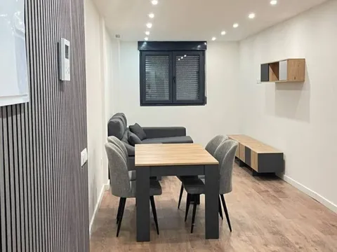 Wohnung 80 m² in Alberic