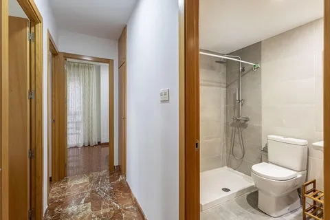 Wohnung 95 m² in Granada