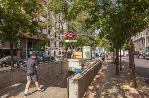 Wohnung 86 m² in Madrid