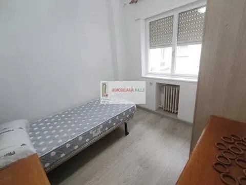 Pis de 80 m² a Oviedo