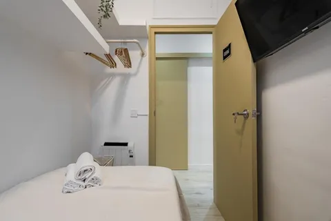 Room for rent, Barcelona