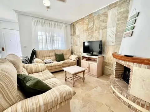 Casa de 130 m² a Oriola