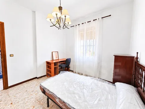Casa de 99 m² en Benacazón