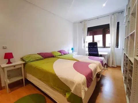 Pis de 85 m² a Oviedo