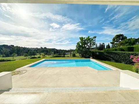 Casa 450 m² a Estepona