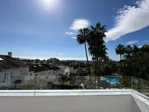 Pis de 380 m² a Estepona