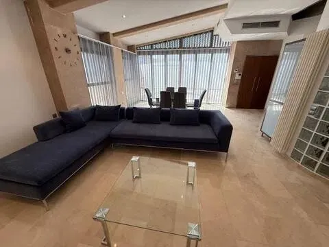 Квартира 150 м² в Валенсии (3/49)