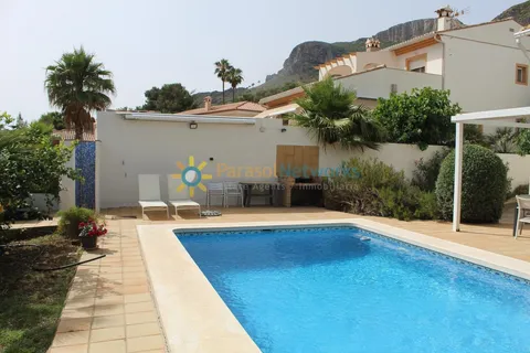 House 220 m² in Barx