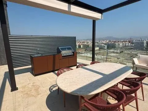 Pis de 140 m² a Màlaga