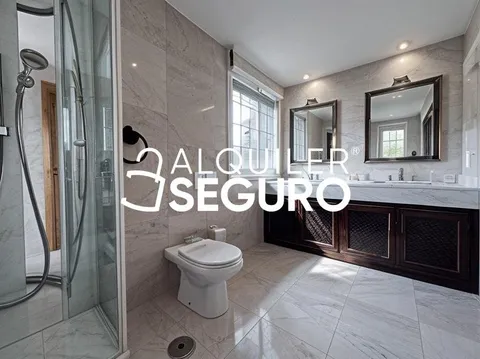 House 160 m² in Madrid