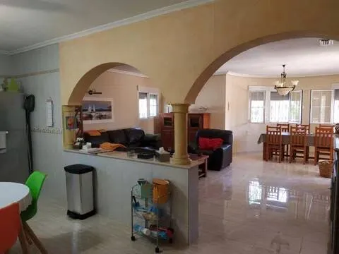 Casa de 250 m² a Catral