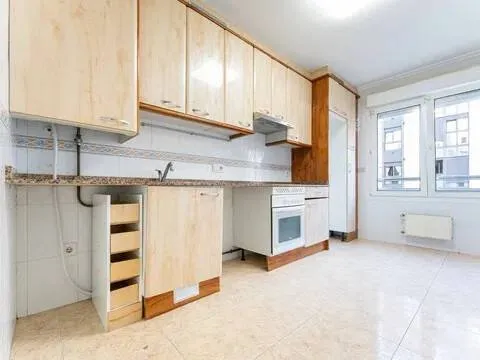 Wohnung 96 m² in Gijón / Xixón