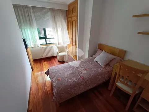 Pis de 70 m² a Ourense