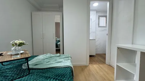 Quarto para alugar, Madrid (3/10)