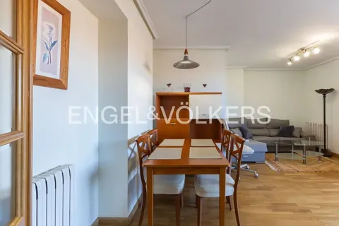 Pis de 85 m² a València